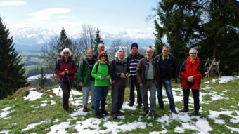 Die SVO e.V. Wandergruppe Augsburg auf dem Naturpfad Senkele bei Seeg