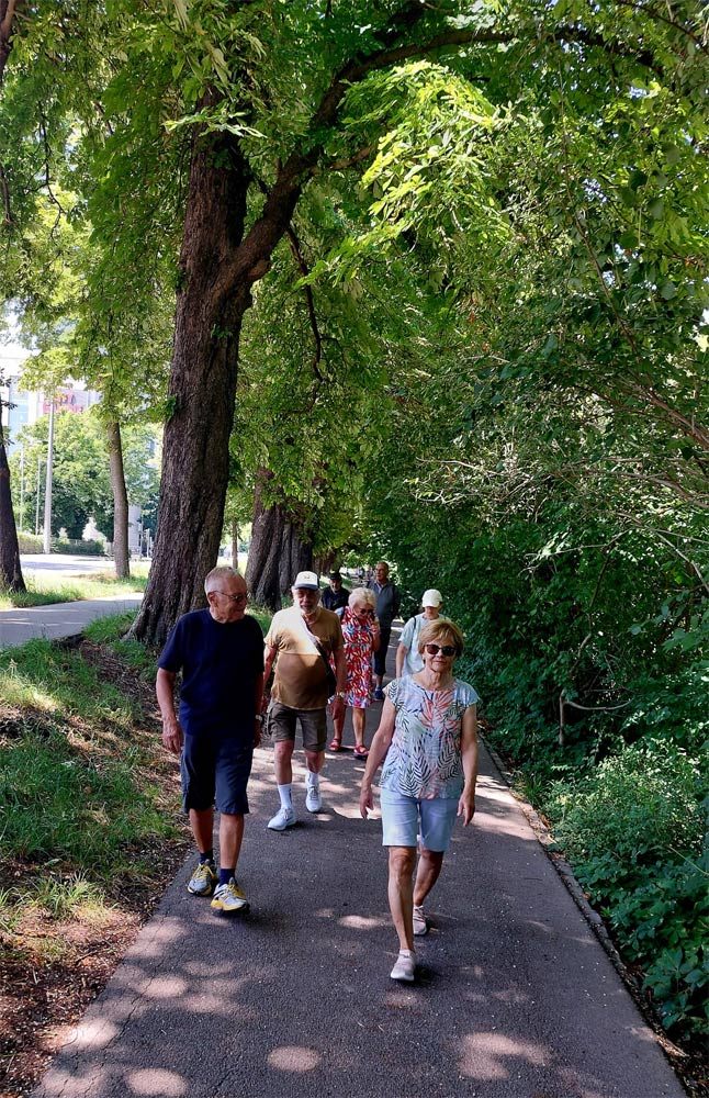 Vom Roten Tor zur Kahnfahrt