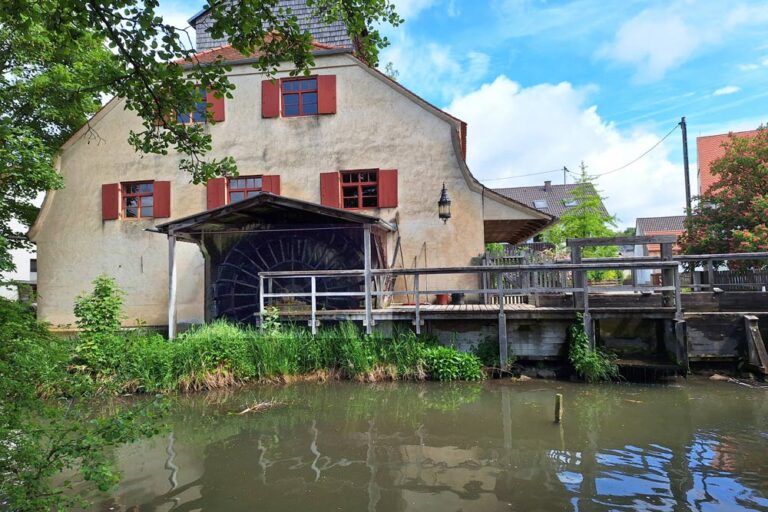 Wasserrad bei der Mühle